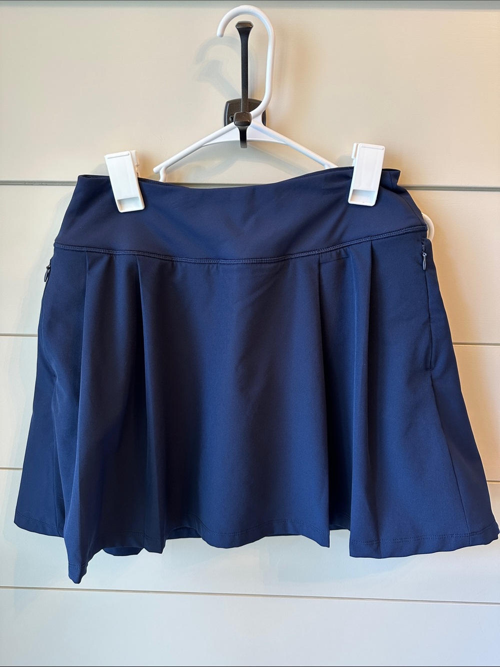 tek gear Navy Athletic Skirt with Side Zip Pockets size M
